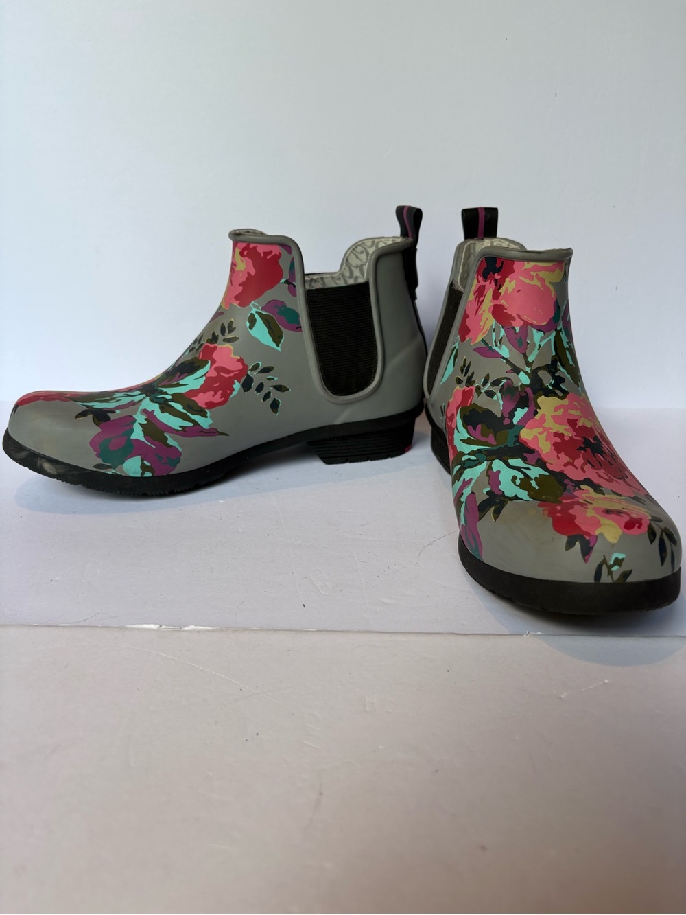 Chooka Women's Floral Rain Chelsea Booties - Gray with Pink Multi Accents Size 9
